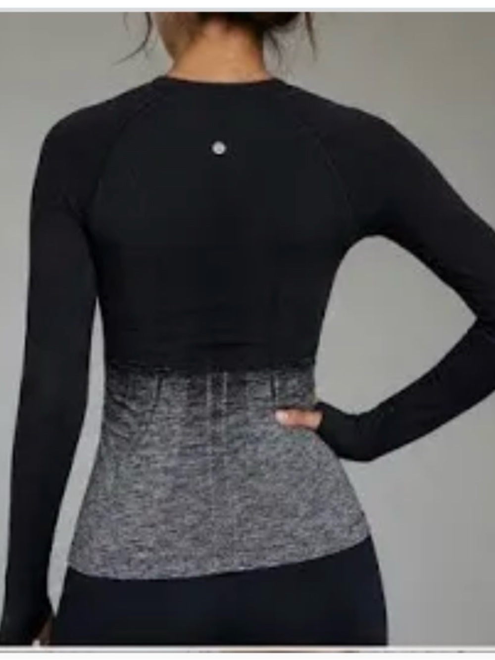 Lululemon Swiftly Tech activewear Long Sleeve Crew Black Gray Thumbholes 6